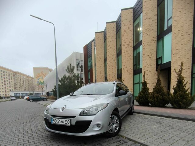 Сірий Рено Меган, об'ємом двигуна 1.5 л та пробігом 206 тис. км за 6900 $, фото 1 на Automoto.ua