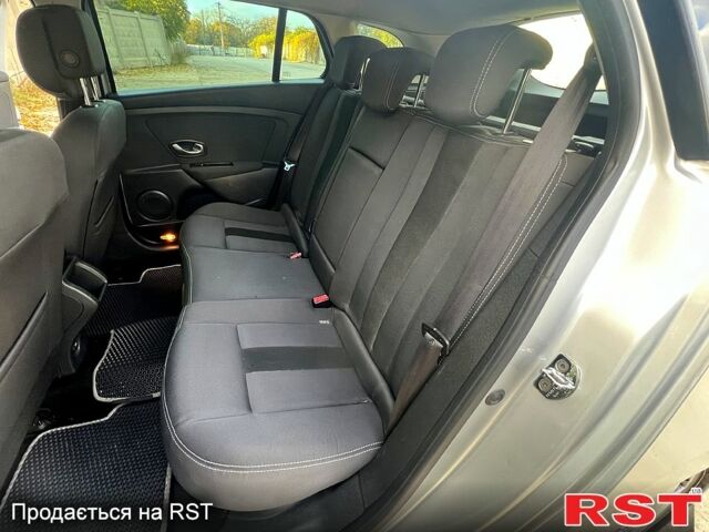 Сірий Рено Меган, об'ємом двигуна 1.5 л та пробігом 274 тис. км за 6300 $, фото 13 на Automoto.ua