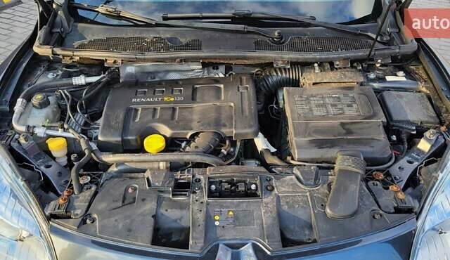 Сірий Рено Меган, об'ємом двигуна 1.4 л та пробігом 126 тис. км за 7800 $, фото 23 на Automoto.ua