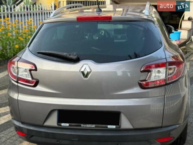 Серый Рено Меган, объемом двигателя 1.87 л и пробегом 220 тыс. км за 7150 $, фото 2 на Automoto.ua