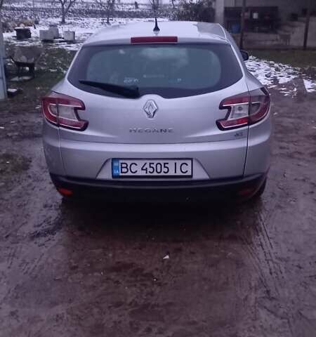 Серый Рено Меган, объемом двигателя 1.5 л и пробегом 216 тыс. км за 5500 $, фото 3 на Automoto.ua