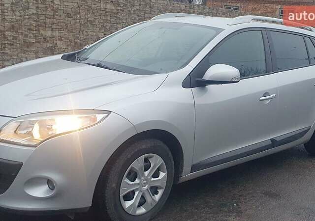 Серый Рено Меган, объемом двигателя 1.46 л и пробегом 235 тыс. км за 6980 $, фото 6 на Automoto.ua