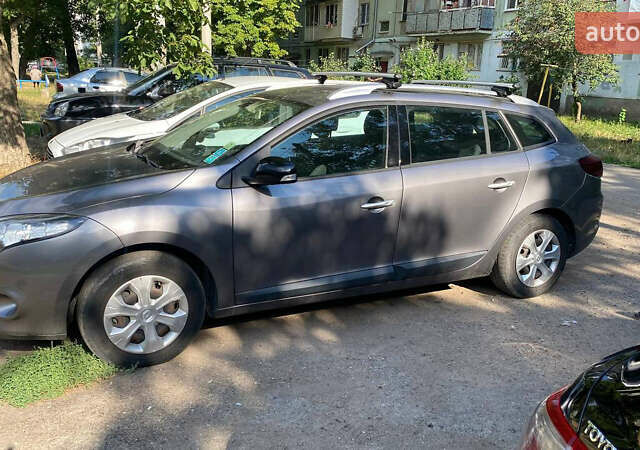 Серый Рено Меган, объемом двигателя 1.5 л и пробегом 151 тыс. км за 7800 $, фото 5 на Automoto.ua