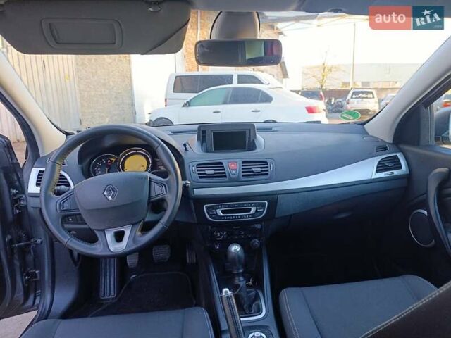 Серый Рено Меган, объемом двигателя 1.4 л и пробегом 215 тыс. км за 5850 $, фото 9 на Automoto.ua