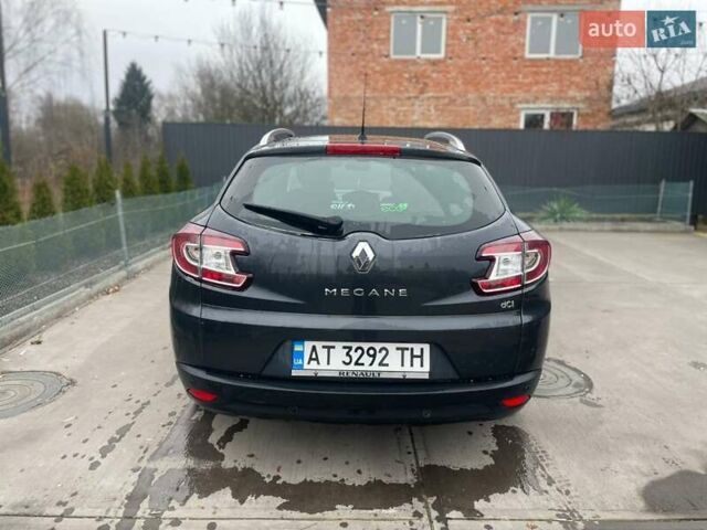 Серый Рено Меган, объемом двигателя 1.46 л и пробегом 300 тыс. км за 6200 $, фото 3 на Automoto.ua