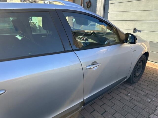 Серый Рено Меган, объемом двигателя 1.5 л и пробегом 257 тыс. км за 8000 $, фото 20 на Automoto.ua