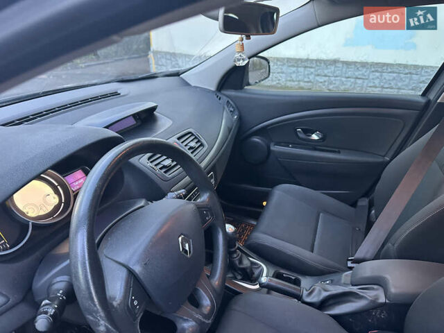 Сірий Рено Меган, об'ємом двигуна 1.6 л та пробігом 170 тис. км за 7290 $, фото 26 на Automoto.ua