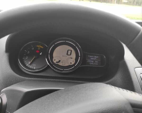 Серый Рено Меган, объемом двигателя 1.5 л и пробегом 299 тыс. км за 8000 $, фото 24 на Automoto.ua