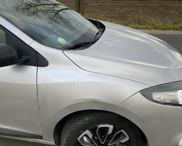 Сірий Рено Меган, об'ємом двигуна 1.5 л та пробігом 200 тис. км за 4950 $, фото 22 на Automoto.ua