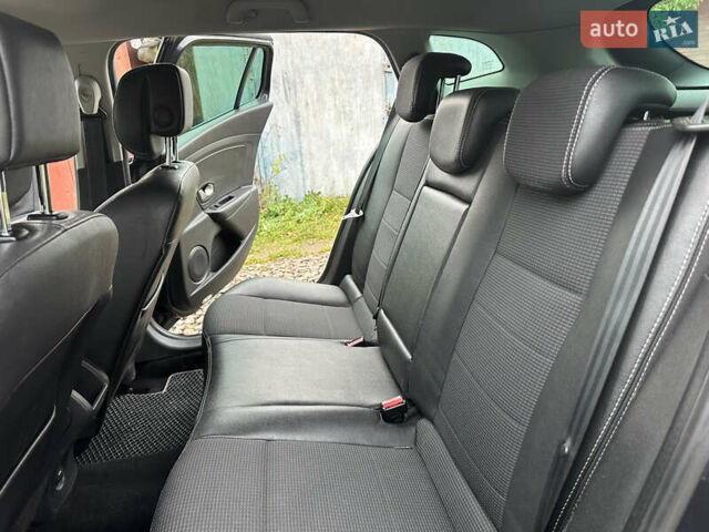 Серый Рено Меган, объемом двигателя 1.46 л и пробегом 232 тыс. км за 7650 $, фото 31 на Automoto.ua