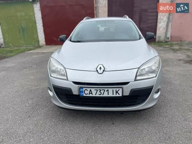 Сірий Рено Меган, об'ємом двигуна 1.46 л та пробігом 268 тис. км за 6400 $, фото 3 на Automoto.ua