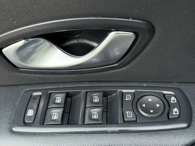 Сірий Рено Меган, об'ємом двигуна 0 л та пробігом 264 тис. км за 5038 $, фото 4 на Automoto.ua