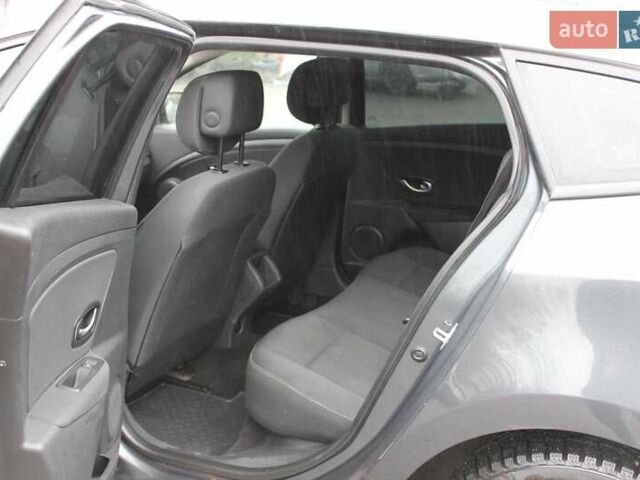 Серый Рено Меган, объемом двигателя 1.4 л и пробегом 250 тыс. км за 5450 $, фото 8 на Automoto.ua