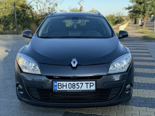 Серый Рено Меган, объемом двигателя 1.4 л и пробегом 200 тыс. км за 6800 $, фото 6 на Automoto.ua