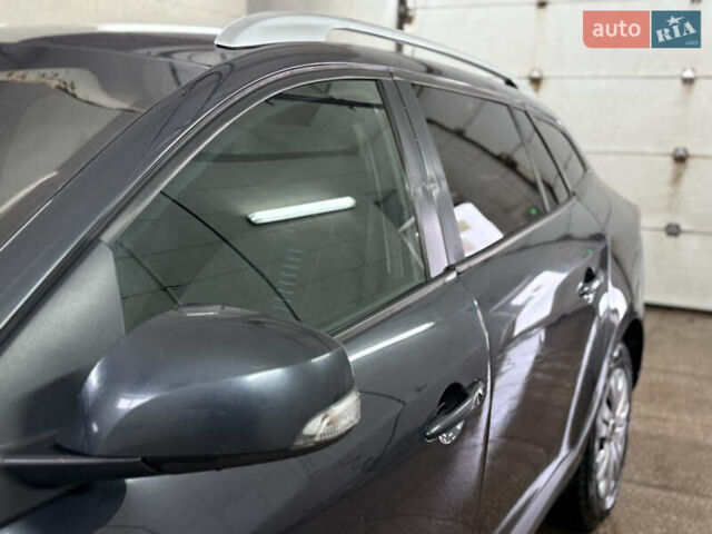 Серый Рено Меган, объемом двигателя 1.4 л и пробегом 199 тыс. км за 5499 $, фото 7 на Automoto.ua