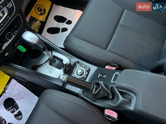 Серый Рено Меган, объемом двигателя 1.5 л и пробегом 234 тыс. км за 7500 $, фото 12 на Automoto.ua