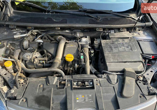 Серый Рено Меган, объемом двигателя 1.5 л и пробегом 151 тыс. км за 7800 $, фото 22 на Automoto.ua