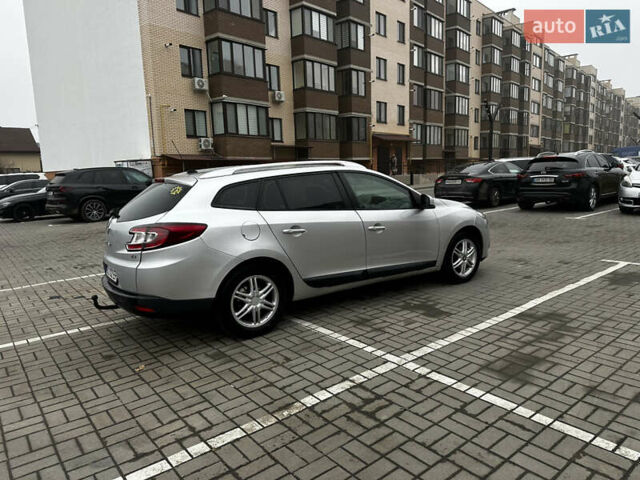 Серый Рено Меган, объемом двигателя 1.46 л и пробегом 243 тыс. км за 7200 $, фото 25 на Automoto.ua