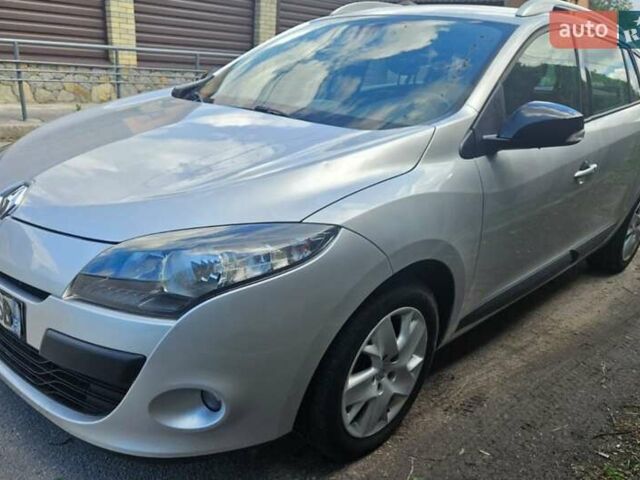Сірий Рено Меган, об'ємом двигуна 1.5 л та пробігом 200 тис. км за 6950 $, фото 2 на Automoto.ua