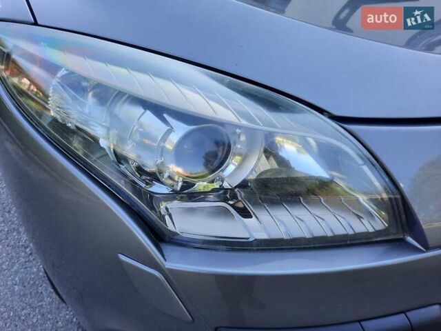 Серый Рено Меган, объемом двигателя 1.6 л и пробегом 194 тыс. км за 8100 $, фото 19 на Automoto.ua