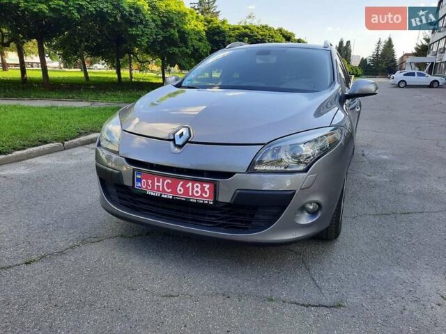 Серый Рено Меган, объемом двигателя 1.6 л и пробегом 194 тыс. км за 8100 $, фото 115 на Automoto.ua