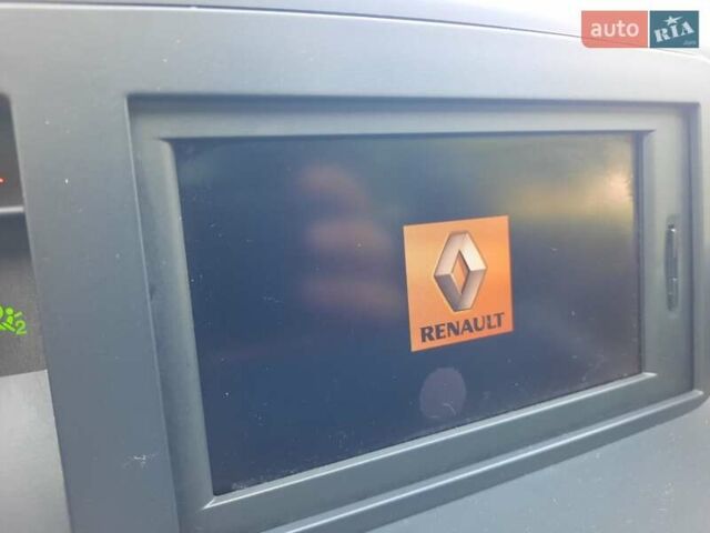 Серый Рено Меган, объемом двигателя 1.6 л и пробегом 194 тыс. км за 8100 $, фото 58 на Automoto.ua