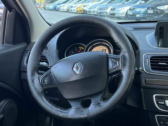 Серый Рено Меган, объемом двигателя 1.9 л и пробегом 265 тыс. км за 5440 $, фото 22 на Automoto.ua