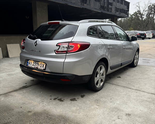 Серый Рено Меган, объемом двигателя 1.9 л и пробегом 213 тыс. км за 7700 $, фото 44 на Automoto.ua