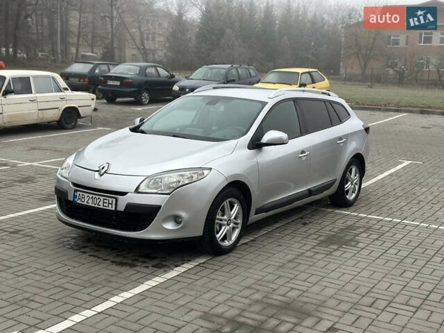 Серый Рено Меган, объемом двигателя 1.46 л и пробегом 243 тыс. км за 7200 $, фото 17 на Automoto.ua