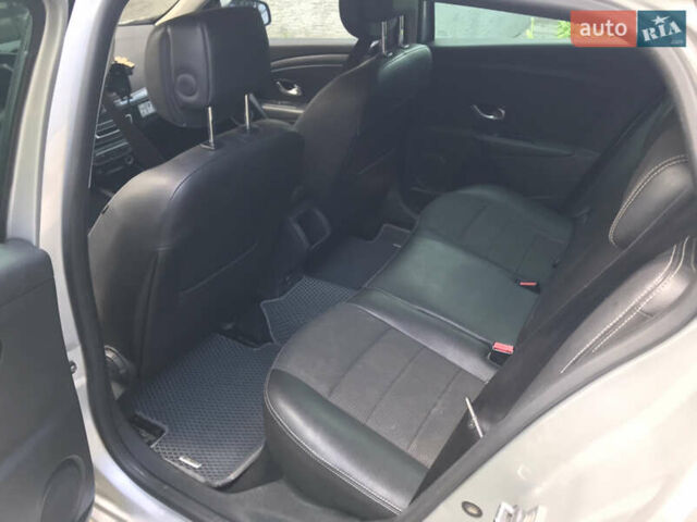 Рено Меган 2011 в Любаре на Automoto.ua Серый Рено Меган, объемом двигателя 1.46 л и пробегом 308 тыс. км за 6800 $, фото 30 на Automoto.ua