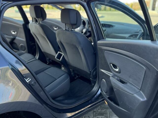 Сірий Рено Меган, об'ємом двигуна 1.5 л та пробігом 350 тис. км за 6200 $, фото 12 на Automoto.ua