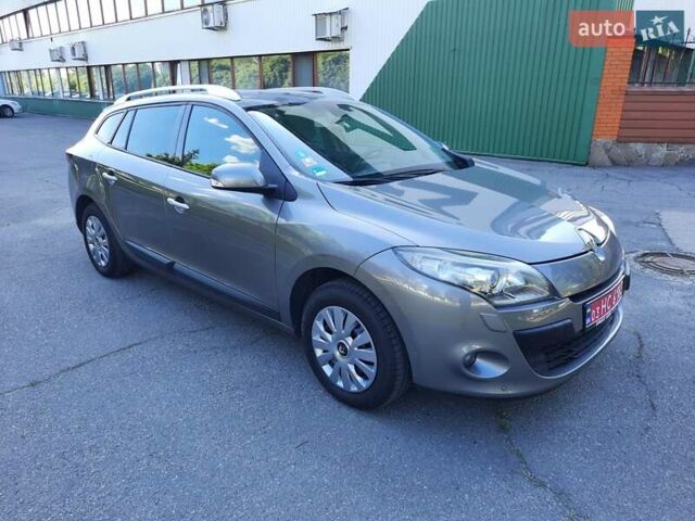 Серый Рено Меган, объемом двигателя 1.6 л и пробегом 194 тыс. км за 8100 $, фото 18 на Automoto.ua