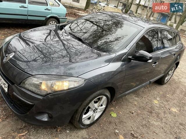 Серый Рено Меган, объемом двигателя 1.46 л и пробегом 241 тыс. км за 7500 $, фото 8 на Automoto.ua