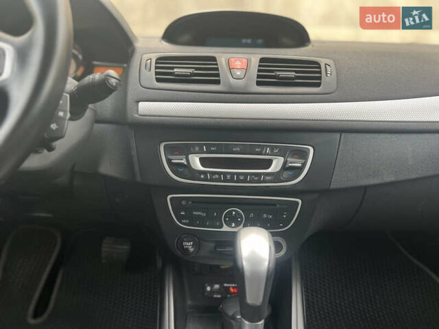 Серый Рено Меган, объемом двигателя 1.46 л и пробегом 274 тыс. км за 6300 $, фото 53 на Automoto.ua