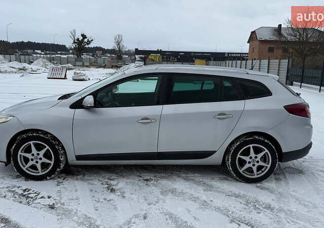 Серый Рено Меган, объемом двигателя 1.9 л и пробегом 260 тыс. км за 7200 $, фото 2 на Automoto.ua