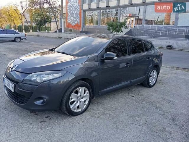 Сірий Рено Меган, об'ємом двигуна 1.46 л та пробігом 334 тис. км за 7600 $, фото 5 на Automoto.ua