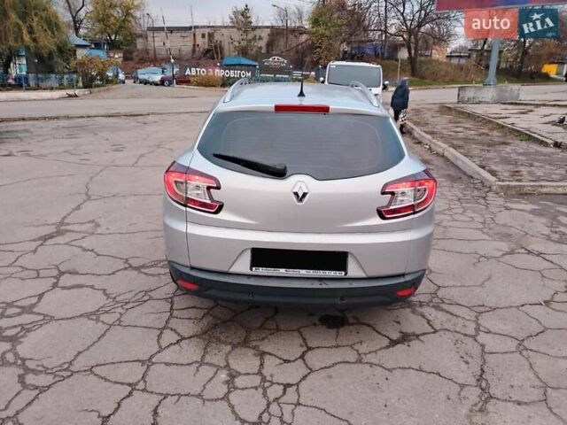 Серый Рено Меган, объемом двигателя 1.5 л и пробегом 273 тыс. км за 6900 $, фото 9 на Automoto.ua