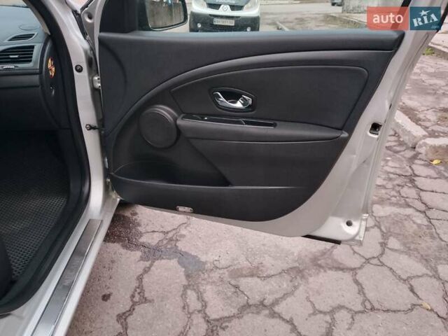 Серый Рено Меган, объемом двигателя 1.5 л и пробегом 273 тыс. км за 6900 $, фото 23 на Automoto.ua
