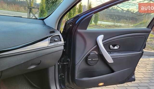 Сірий Рено Меган, об'ємом двигуна 1.4 л та пробігом 126 тис. км за 7800 $, фото 17 на Automoto.ua
