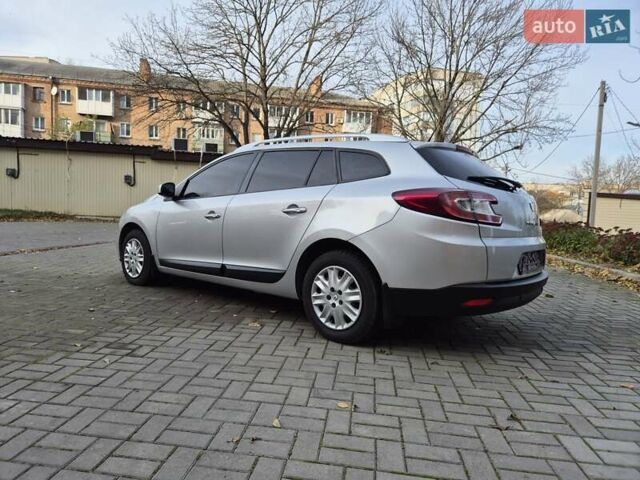 Сірий Рено Меган, об'ємом двигуна 1.46 л та пробігом 252 тис. км за 7300 $, фото 13 на Automoto.ua