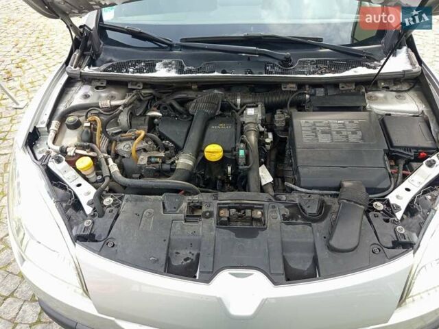 Сірий Рено Меган, об'ємом двигуна 1.46 л та пробігом 250 тис. км за 7850 $, фото 7 на Automoto.ua