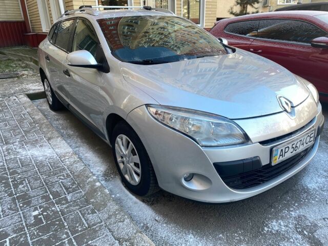 Серый Рено Меган, объемом двигателя 1.5 л и пробегом 260 тыс. км за 6999 $, фото 1 на Automoto.ua