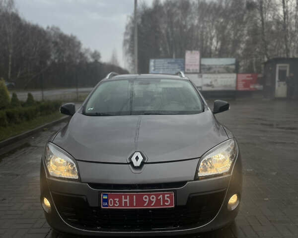Сірий Рено Меган, об'ємом двигуна 1.5 л та пробігом 184 тис. км за 7100 $, фото 1 на Automoto.ua