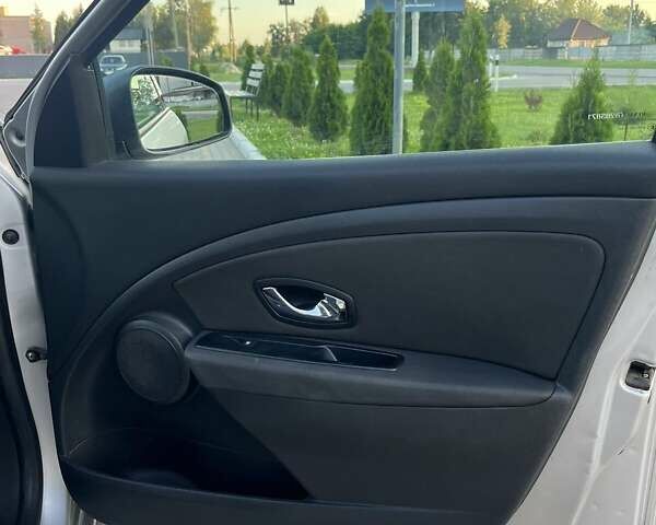 Сірий Рено Меган, об'ємом двигуна 1.46 л та пробігом 347 тис. км за 6900 $, фото 14 на Automoto.ua