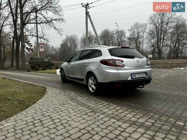 Серый Рено Меган, объемом двигателя 1.46 л и пробегом 243 тыс. км за 7200 $, фото 26 на Automoto.ua