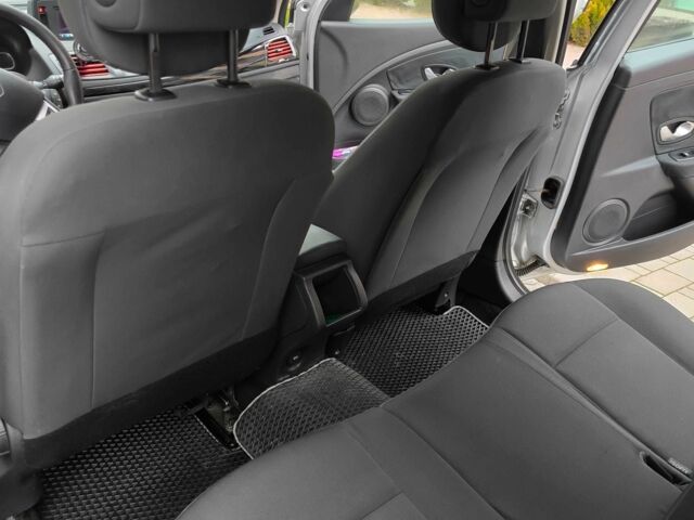 Сірий Рено Меган, об'ємом двигуна 1.5 л та пробігом 206 тис. км за 6900 $, фото 7 на Automoto.ua