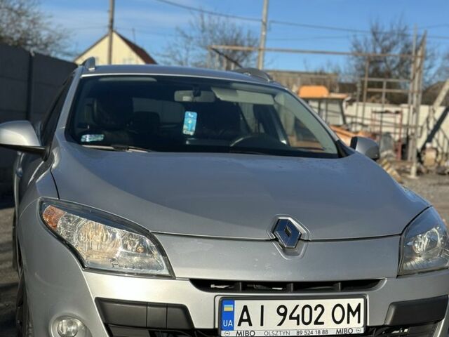 Серый Рено Меган, объемом двигателя 1.5 л и пробегом 203 тыс. км за 6700 $, фото 2 на Automoto.ua