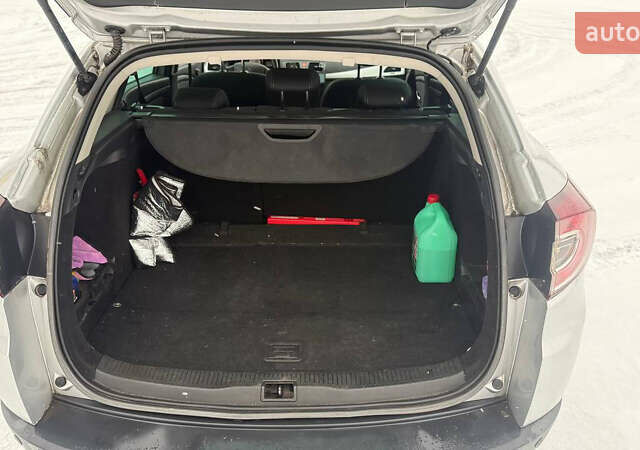 Серый Рено Меган, объемом двигателя 1.9 л и пробегом 260 тыс. км за 7200 $, фото 4 на Automoto.ua