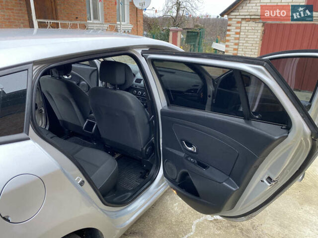 Сірий Рено Меган, об'ємом двигуна 1.46 л та пробігом 239 тис. км за 6700 $, фото 9 на Automoto.ua