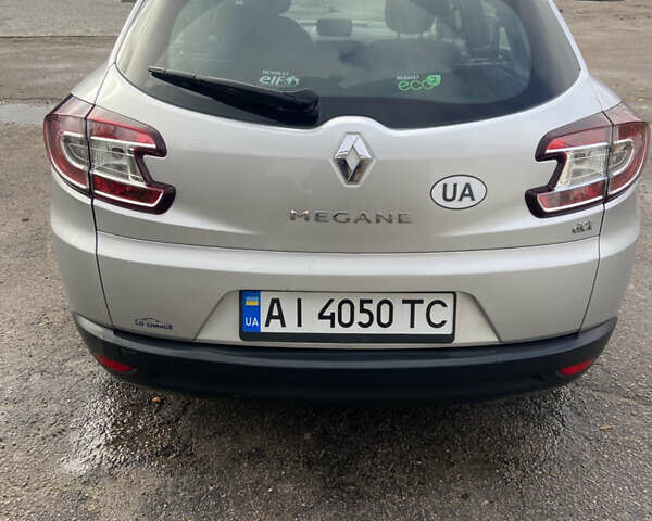 Серый Рено Меган, объемом двигателя 1.46 л и пробегом 221 тыс. км за 7000 $, фото 3 на Automoto.ua